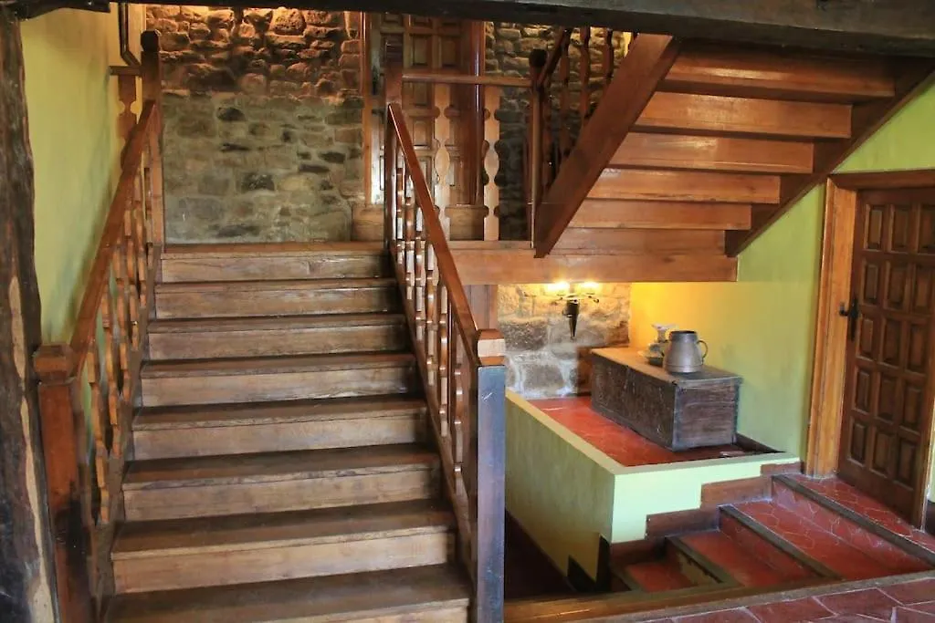 Kukuma Etxea Habitaciones Con Derecho A Cocina Galarreta 0*,  スペイン